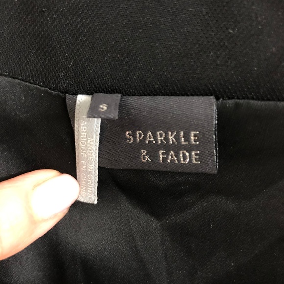 Sparkle & Fade Embroidered Shoulders Blazer - Picture 6 of 7